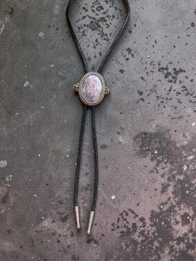 Bolo Tie Silvertone Framed Faux Stone on Black Twisted Cord Silvertone Tips